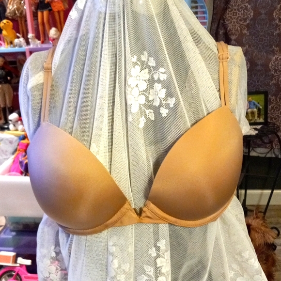 Victoria's Secret  bra - Picture 1 of 5